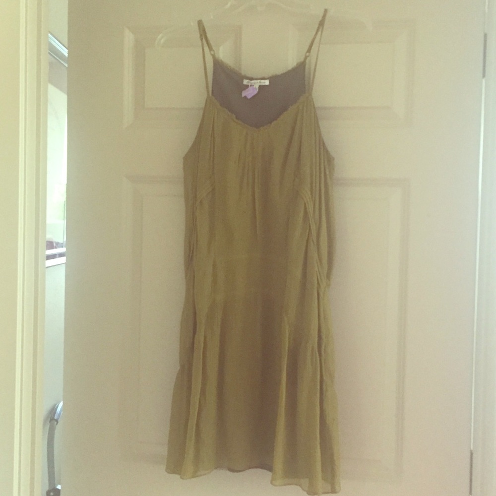 Green silk chiffon detailed dress